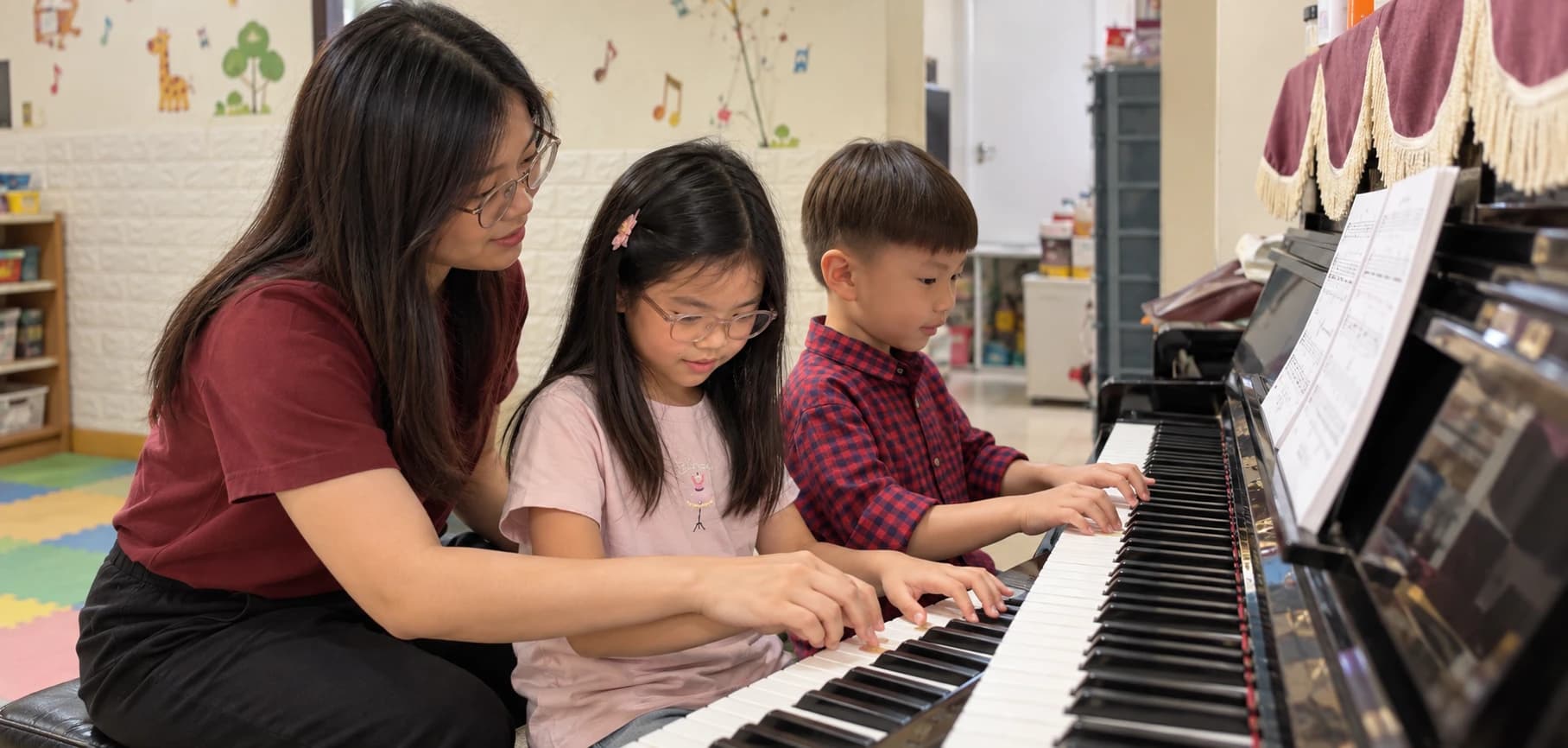 Creative banner for regular music lessons